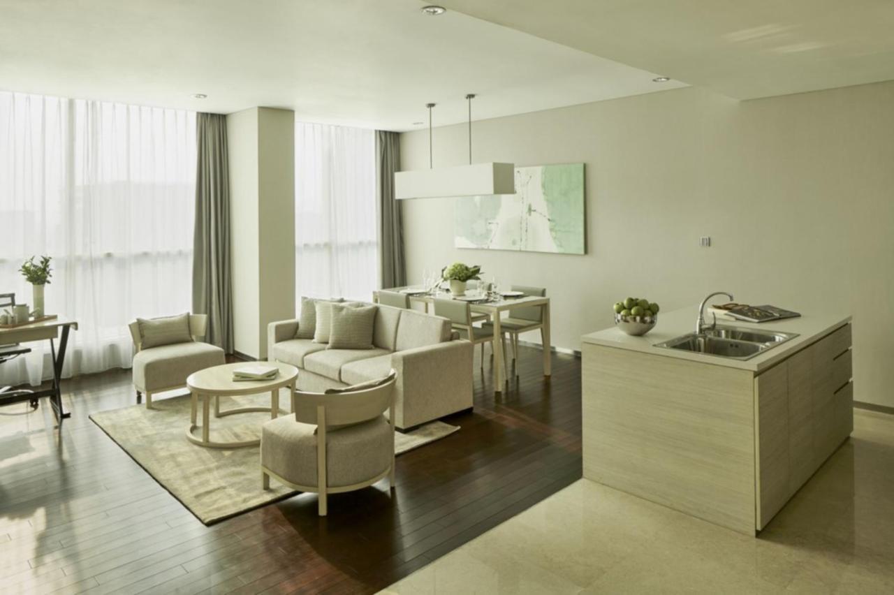 Three Bedroom Premier, Fraser Menteng