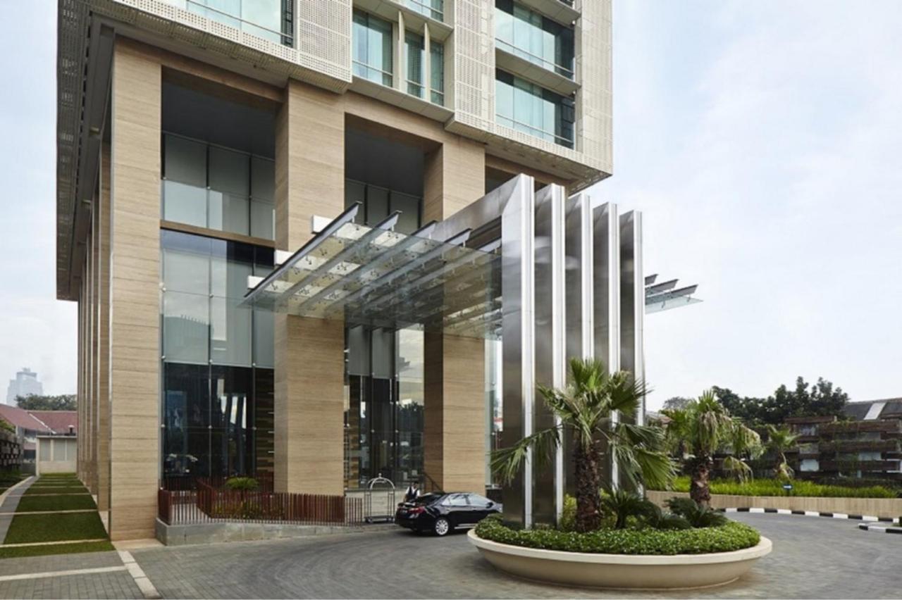 Three Bedroom Premier, Fraser Menteng